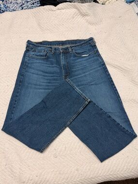 Levi's Men's Straight Jeans in Medium Blue Denim